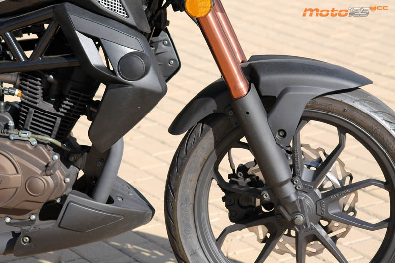 UM Xtreet R 125