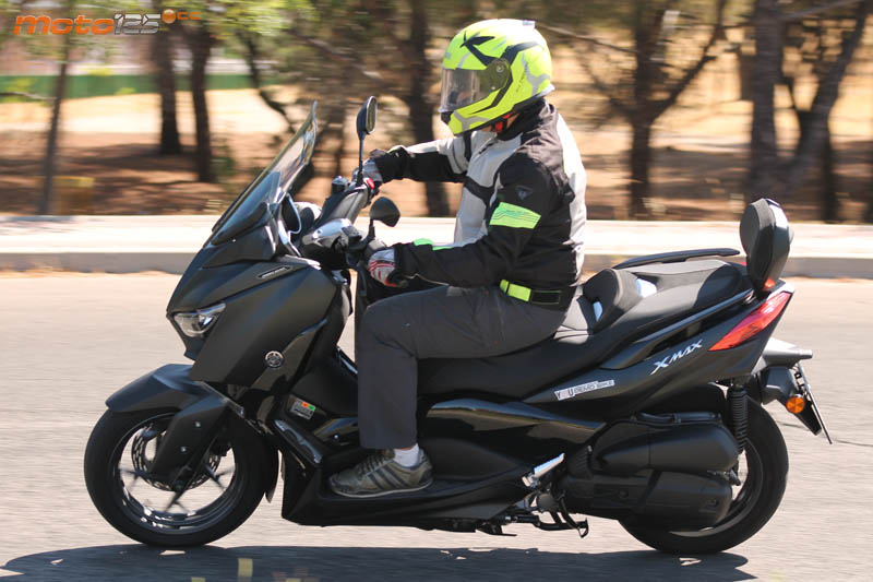 Yamaha X-Max 125 Iron Max
