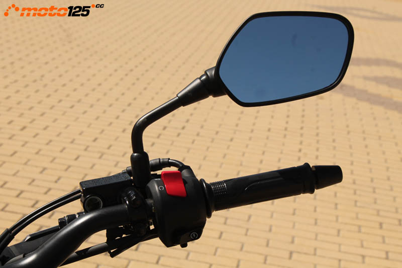Honda CB125R 2022