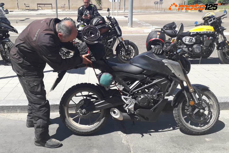 Honda CB125R 2022
