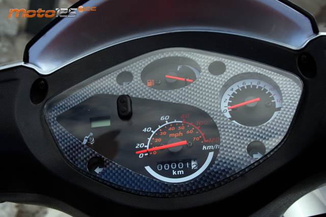 V Muevete por madrid en moto
