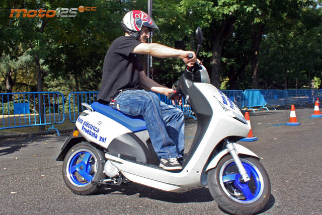 V Muevete por madrid en moto
