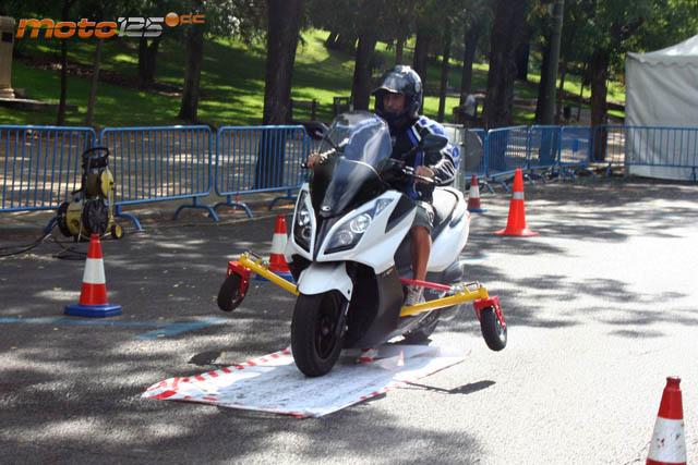 V Muevete por madrid en moto