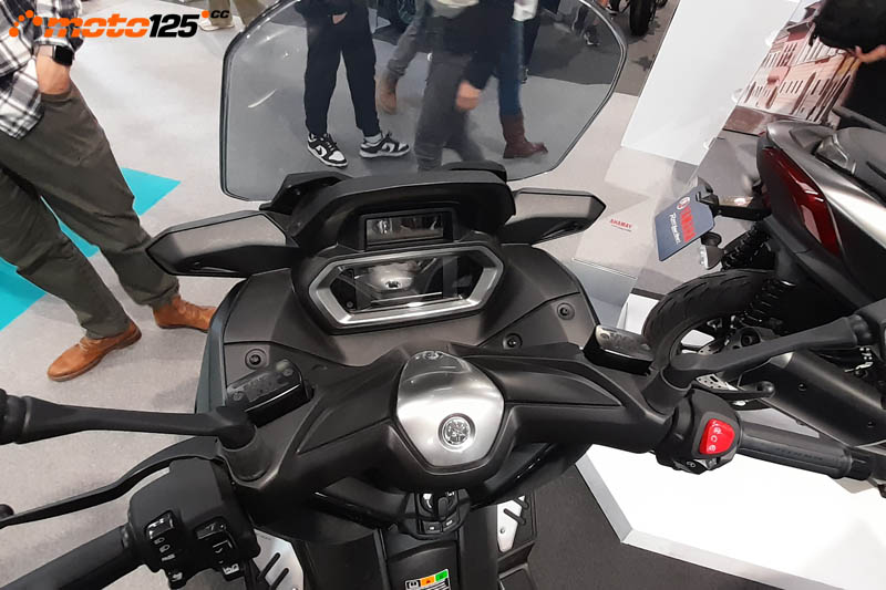 Yamaha X-Max Techmax