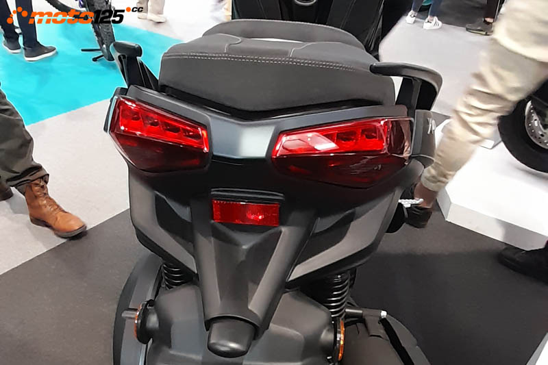 Yamaha X-Max Techmax