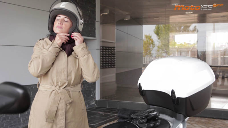 Mujer Scooter Kymco
