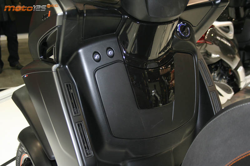 Peugeot Metropolis 400