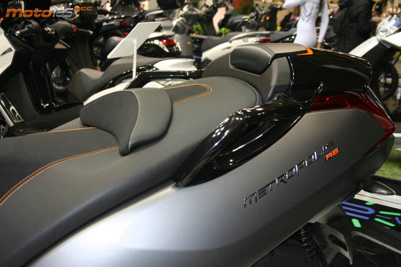 Peugeot Metropolis 400