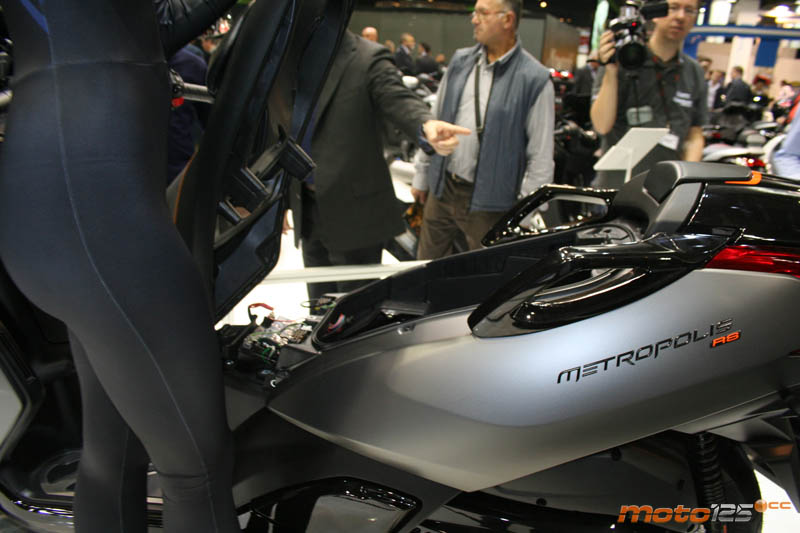 Peugeot Metropolis 400