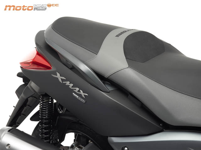 Yamaha X-Max 125 MomoDesign
