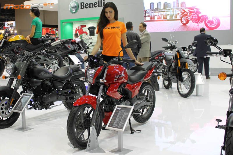 Novedades 2015 - Milán - Keeway RKS 125 '15