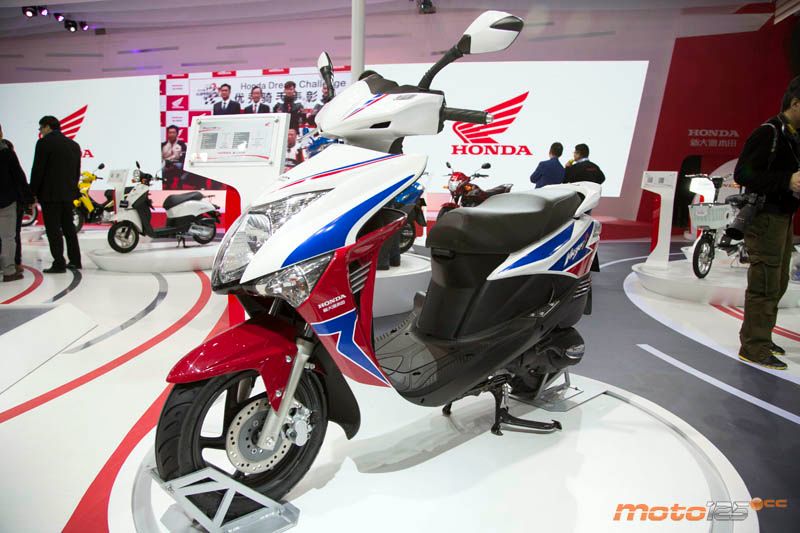 Novedades 2015 - CimaMotor - Honda Mojet FI 125