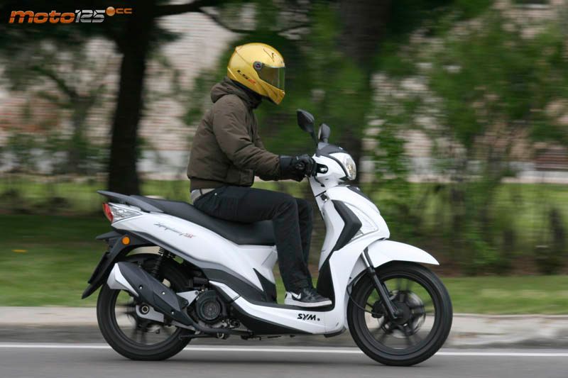 Sym Symphony ST 125 - A todo lujo