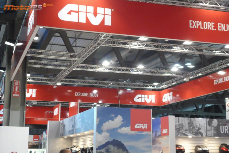 Givi Gama 2017 – EICMA 2016