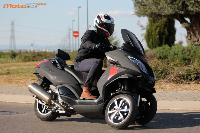 Peugeot Metropolis 400 RX-R ABS – Más allá