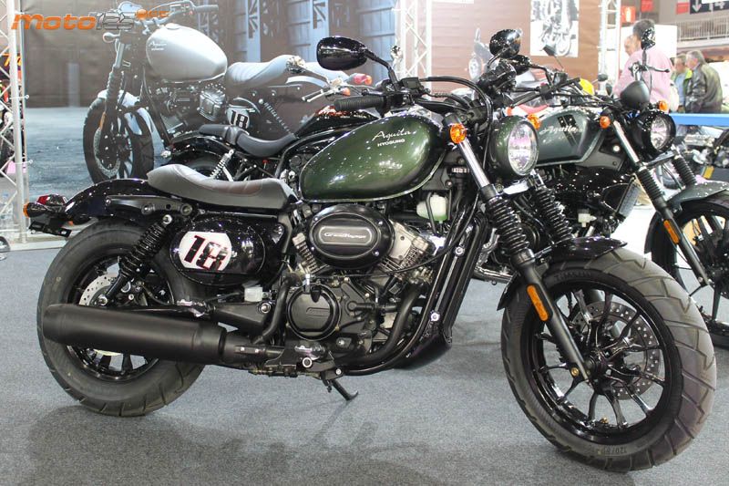 Vive la Moto '18 - Hyosung Aquila GV125S