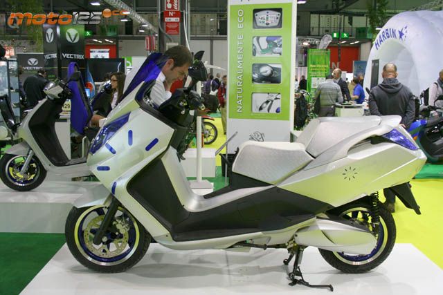 Peugeot e-Satelis