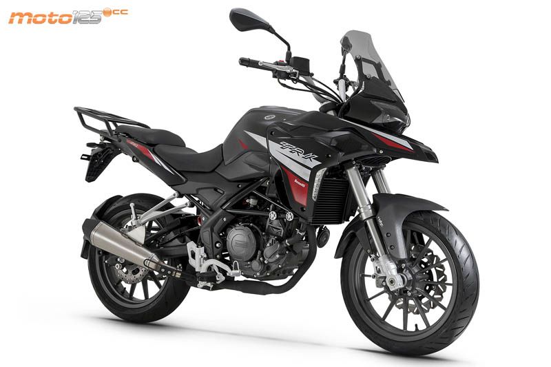 Benelli TRK 125 - Salón de Milán EICMA 2018