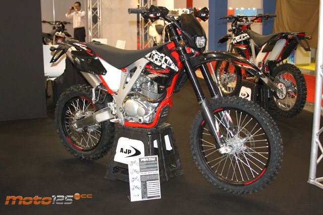 AJP PR4 Enduro Pro Limited Edition 125