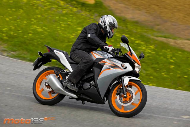 Presentación Honda CBR 125 R '11