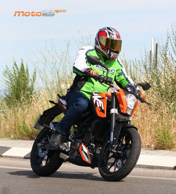 KTM Duke 125 - Sir Duke (con videoprueba)