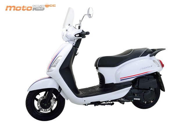 Intermot Novedades 2013 - SYM Fiddle Flag Design 125