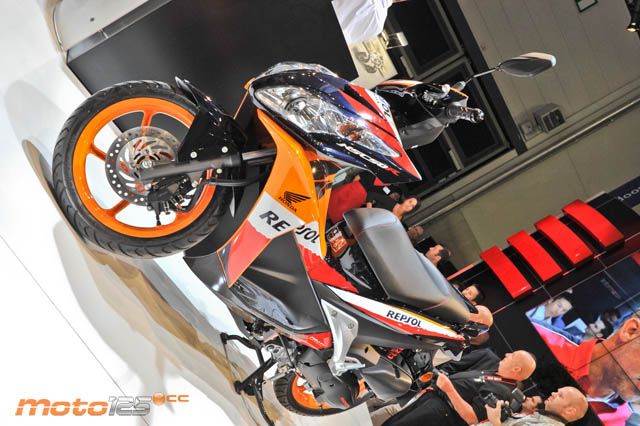 Intermot Novedades 2013 - Honda NSC-R