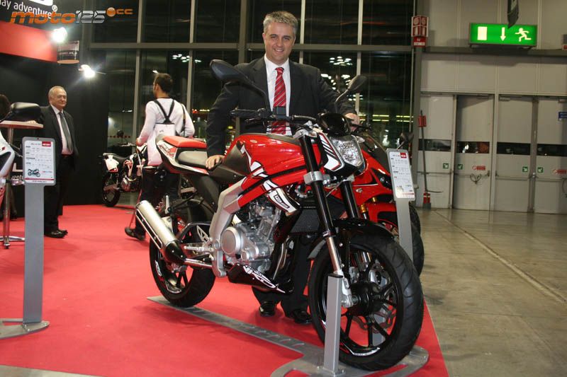 Salon Milán Novedades 2013 - Rieju RS3 NKD 125