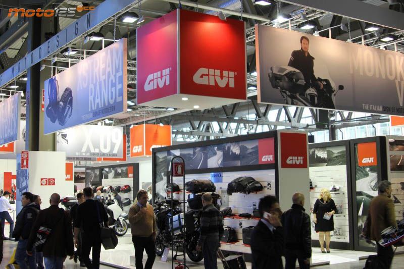 Salon Milán Novedades 2013 - Equipamiento - Givi
