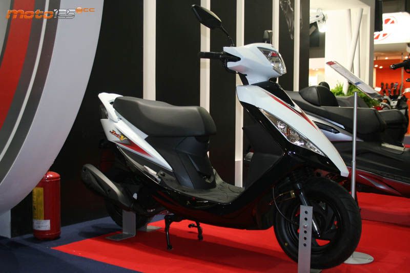 Salon Milán Novedades 2013 - SYM Jet V 125