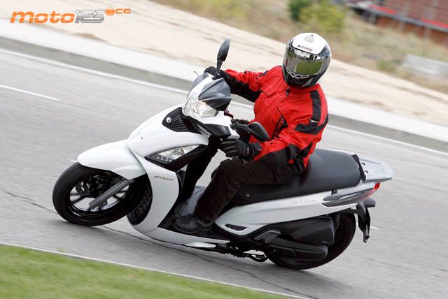 Kymco People GTI 125 - Equilibrio dinámico