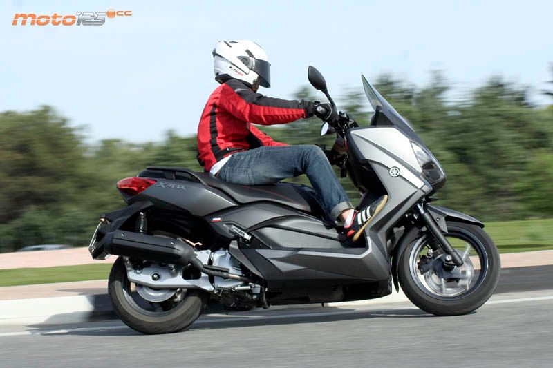 Yamaha X-Max 125 - Mejorando lo presente