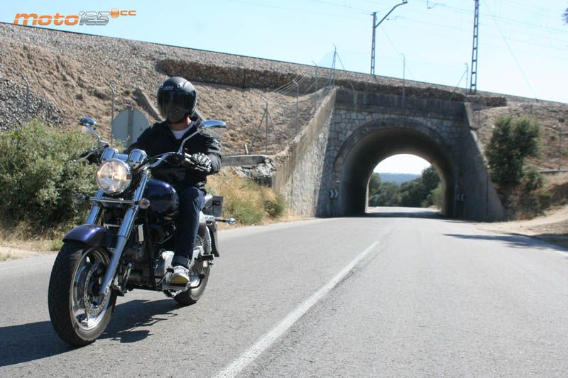 Hyosung Aquila GV 125 '15 - Custom Extra King Size