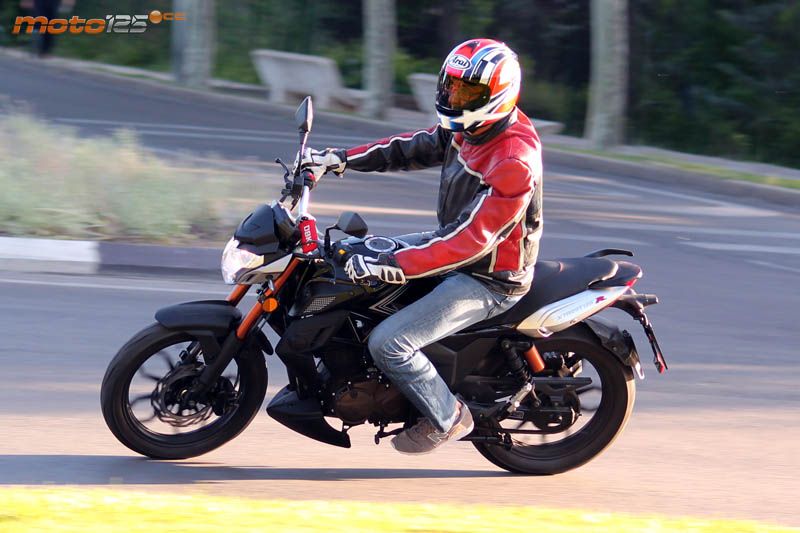 UM Xtreet R 125 - Callejera extrema