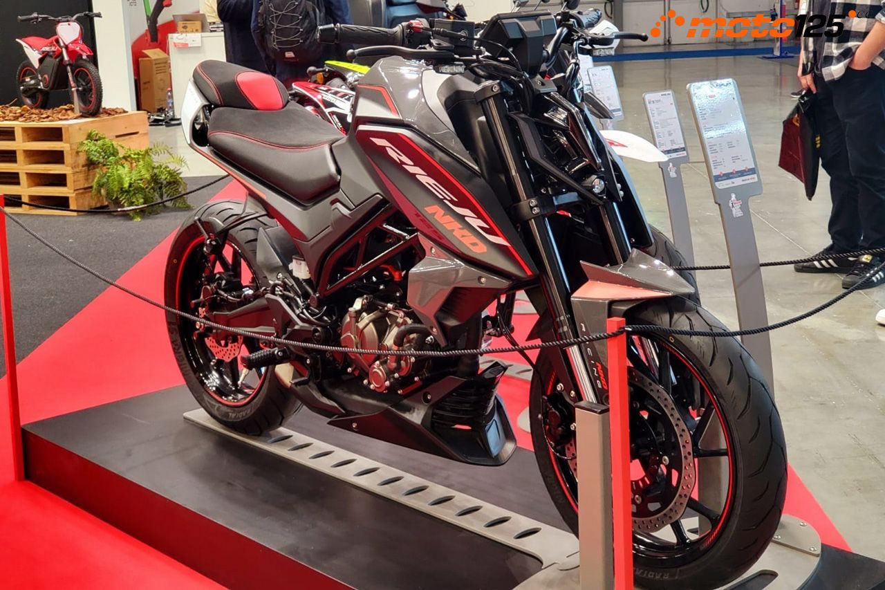 Rieju NKD 125 R Prototipo - Novedades 2025 - Salón EICMA de Milán 2024