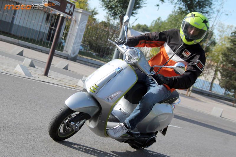 Vespa Elettrica L3 - Sin chispa
