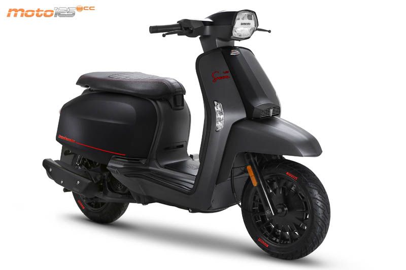 Lambretta V125 Special Pirelli