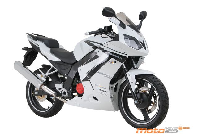 Daelim Roadwin R 125 FI