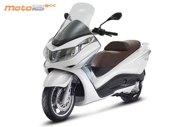 Piaggio X10 125 Executive