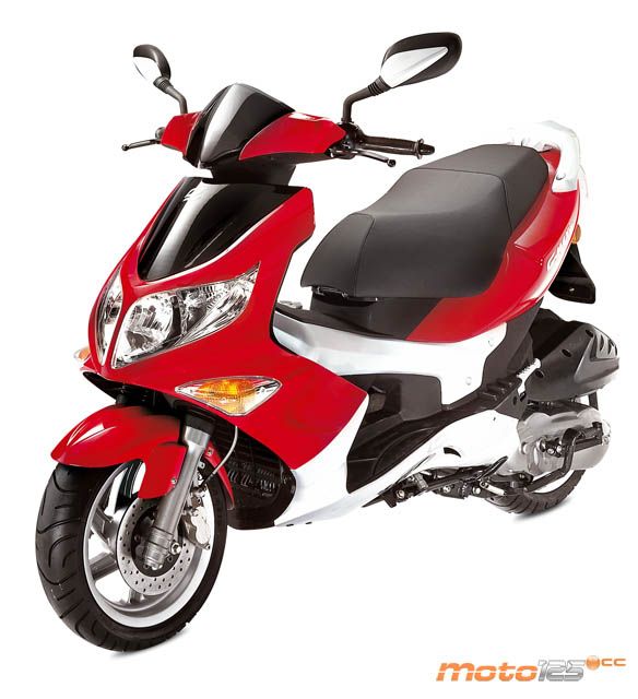 PGO G-Max 125