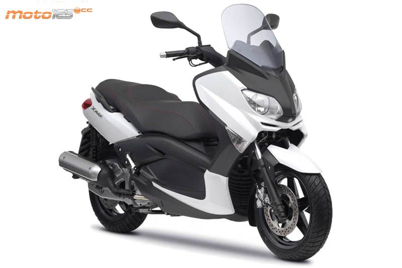 Yamaha X-Max 125
