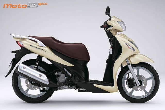 Suzuki Sixteen 125 — foto 2