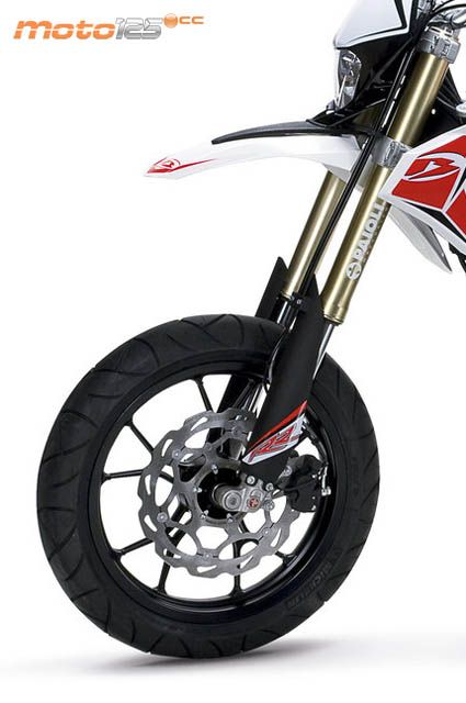 Beta RR Motard 125 4T LC — foto 2