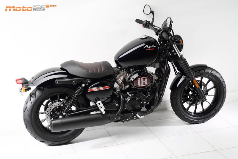 Hyosung Aquila GV125S — foto 2