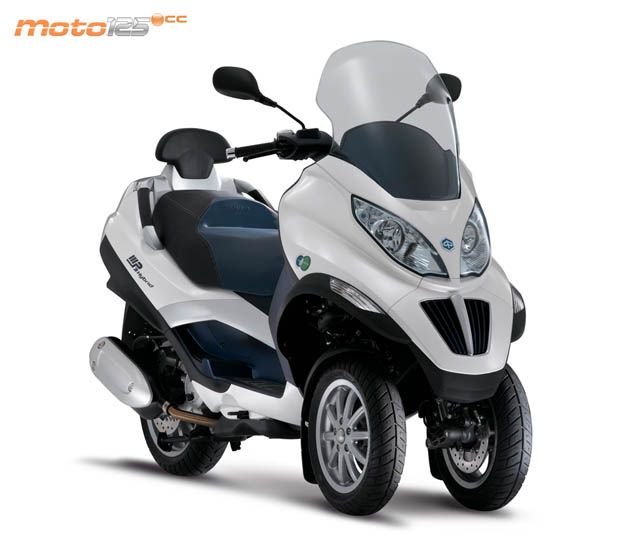 Piaggio MP3 125 Hybrid — foto 2
