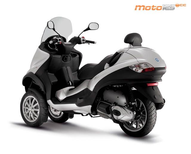Piaggio MP3 125 RL ie — foto 3