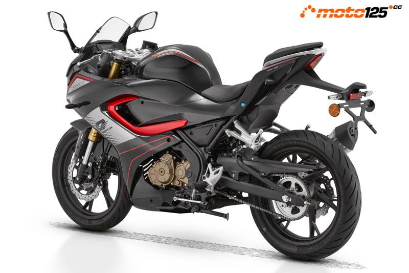 QJ Motor SRK 125 R — foto 3