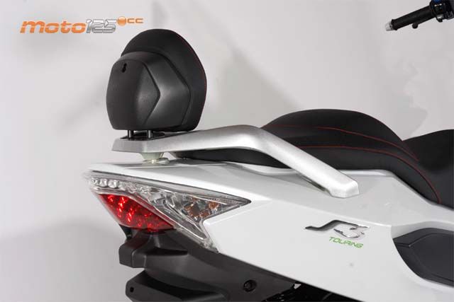 Daelim S3 125 FI Touring — foto 3