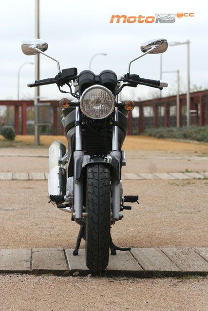 Daelim Roadwin 125 FI — foto 3