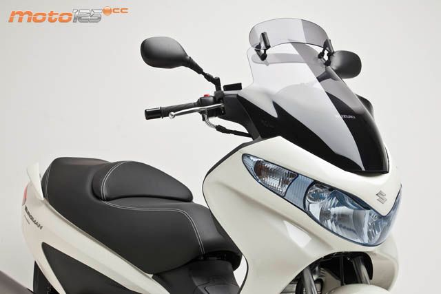 Suzuki Burgman 125 Executiv — foto 3